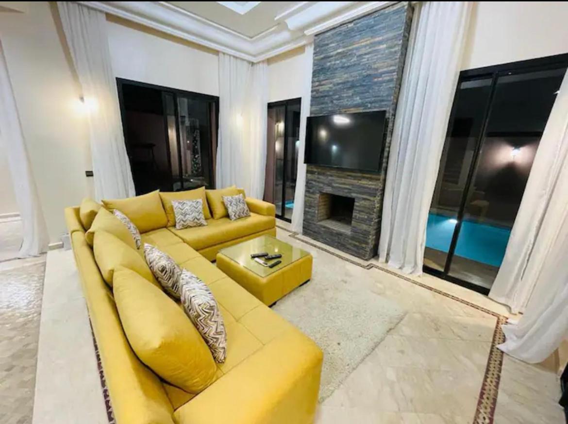 The Villa Avec Piscine Chauffee 4 Chambres マラケシュ エクステリア 写真