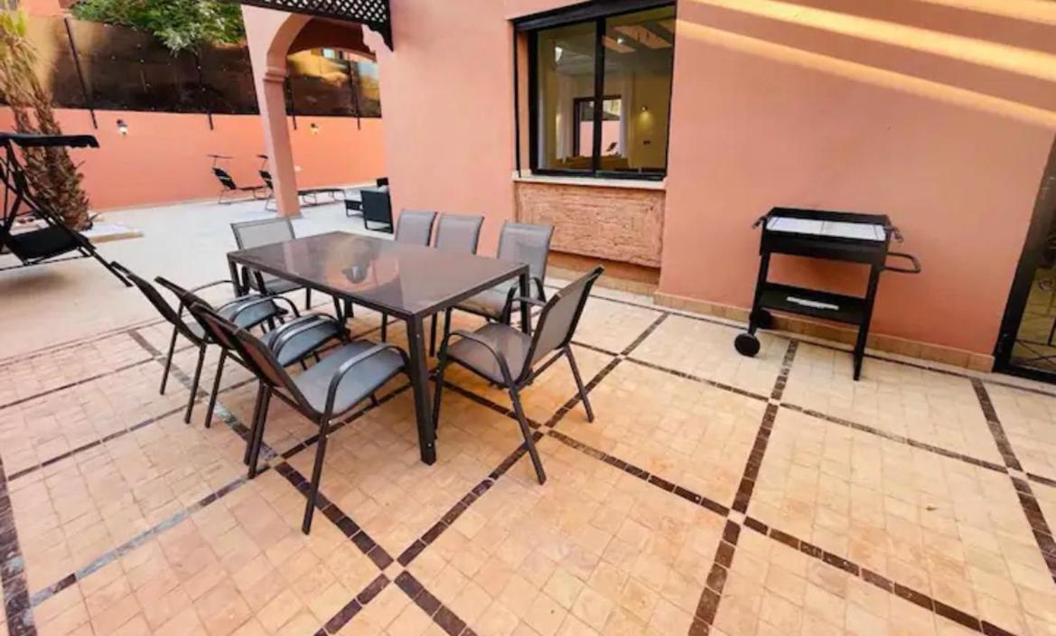 The Villa Avec Piscine Chauffee 4 Chambres マラケシュ エクステリア 写真